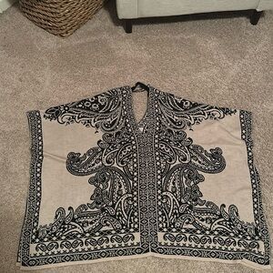 Flying tomato poncho. Beautiful black and tan M/L